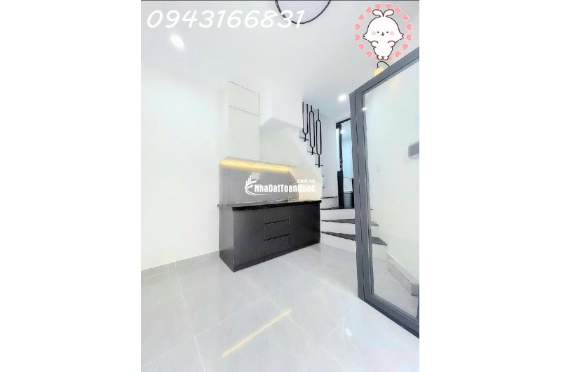 Bán nhà hiếm Âu Cơ, Tân Bình: 20m2, 3 tầng, 2PN, sổ hồng chính chủ, nhỉnh 2XX tỷ, liên hệ 0943166831, cơ hội sở hữu ngay!